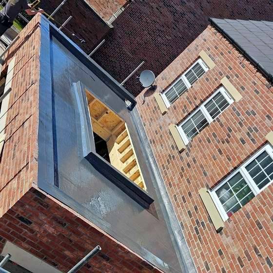 Warm grp roof in adel