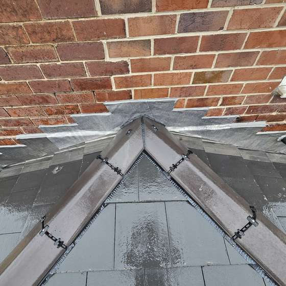 Stepped flashing