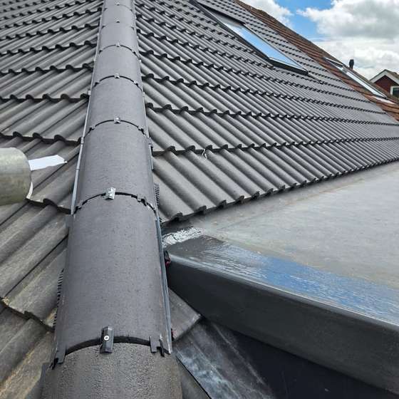Ridge to flat roof